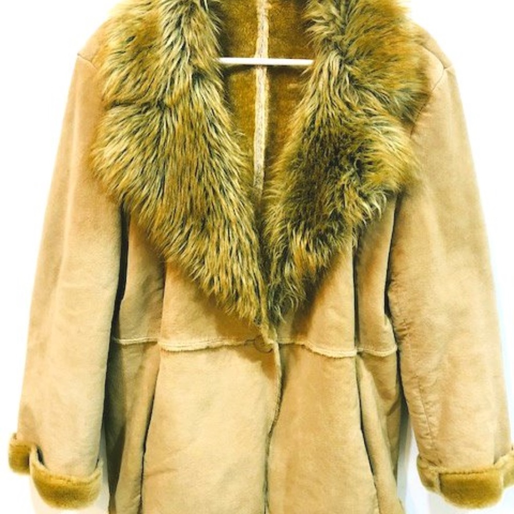 tan suede coat with faux fur collar and lining